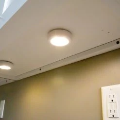 Westek Compact Puck Light - 2PK, 3PK, 6PK | BL-PUTN-W2, BL-PUTN-W3, BL-PUTN-W6 Battery Operated Lights