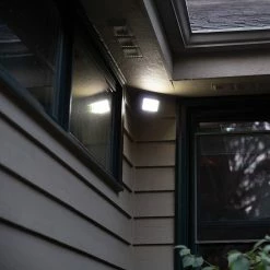 Westek Standard Wireless Motion Activated Security Light | BL-SMSL Battery Operated Lights