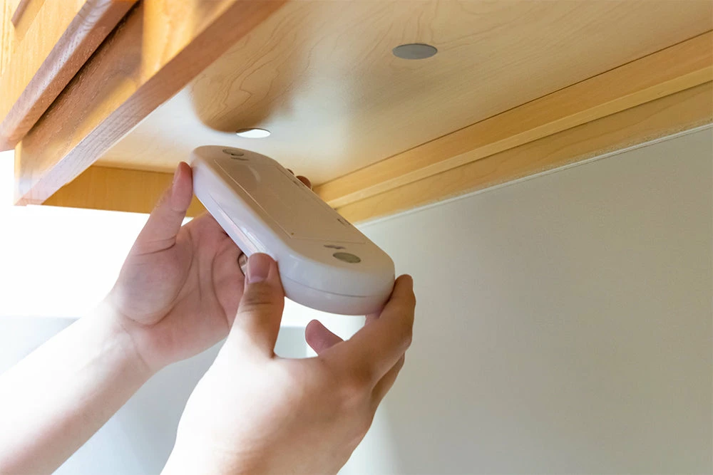 Promo π Westek Color-Changing Adjustable White Light Bar | BL-BCLR-W Battery Operated Lights β 2 Westek Color-Changing Adjustable White Light Bar | BL-BCLR-W Battery Operated Lights